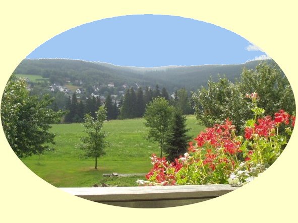 Balkonblick Sommer im Erzgebirge bei Marienberg